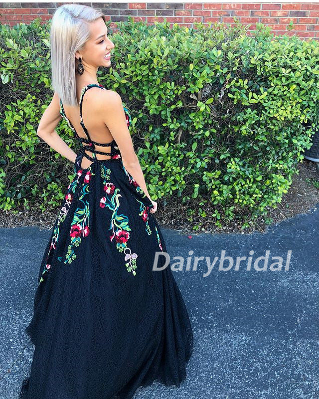 Charming Black A-Line Tulle Deep V-Neck Backless Applique Prom Dress, D575